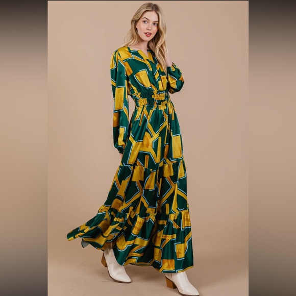 Boho Geometric Print Tiered Maxi Dress - Picture 2 of 6